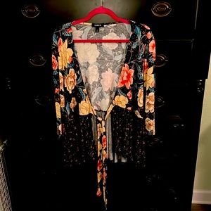 Torrid Floral Open front blouse Size 1.